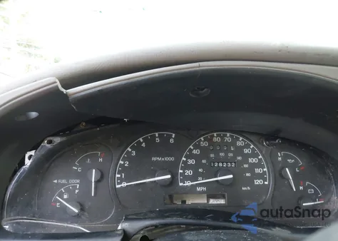 2000 Ford Ranger Xl/Xlt z USA, uszkodzony, nr VIN 1FTYR10CXYTA90017